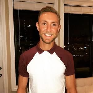 Meet your Posher, Max